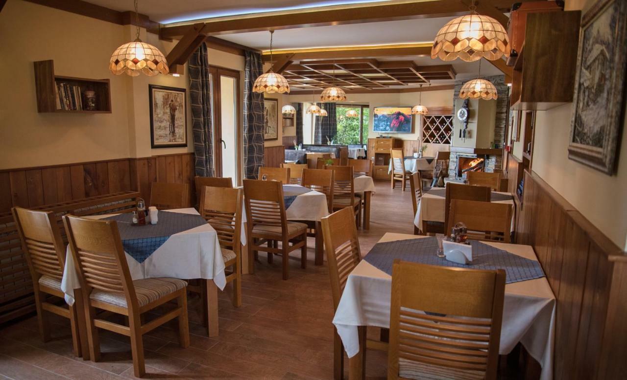 Family Hotel Balkanci Uzana Exterior photo